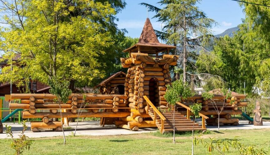 Детская площадка